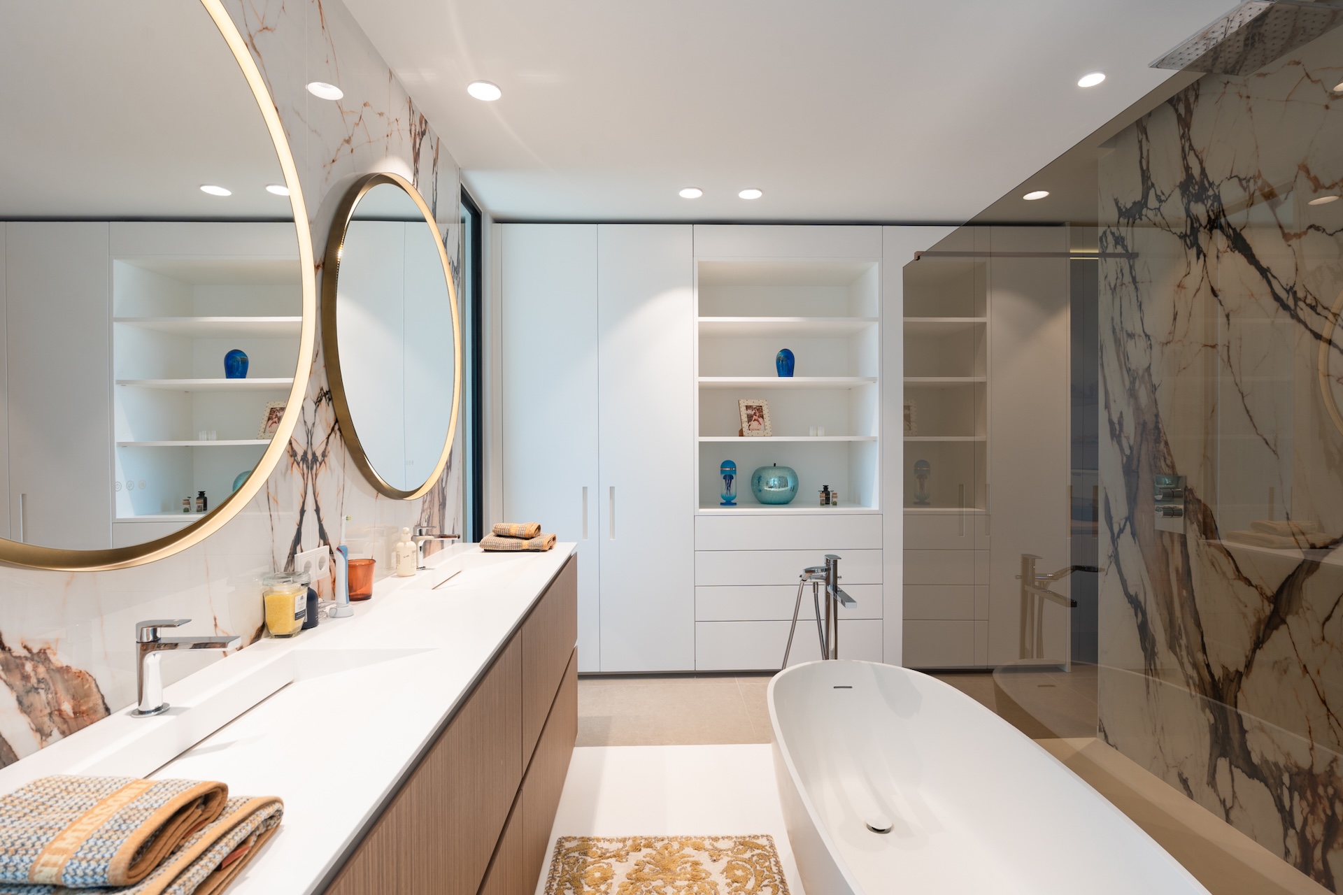 Resa Estates Ibiza Cas Mut villa te koop sale bathroom tub.jpg